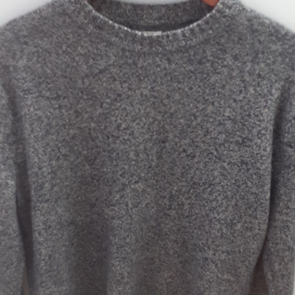 J. Crew Men's Rugged Marled Merino Wool Blend Crew Neck Sweater Size Medium - Picture 3 of 9
